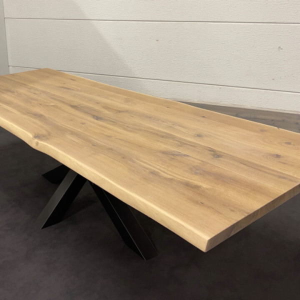 Esstisch Eiche Natural Oak Baumkante